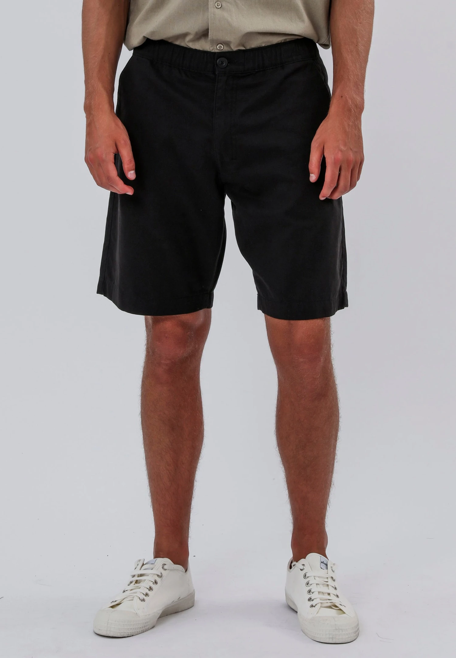 ELASTICATED LONGLINE CHINO SHORTS BLACK 1 ELASTICATED LONGLINE CHINO SHORTS BLACK