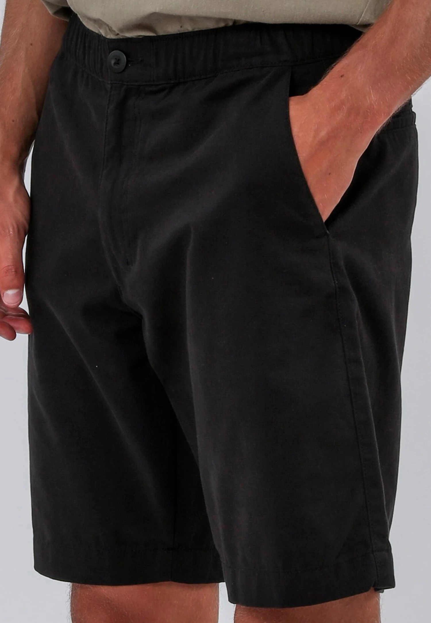 ELASTICATED LONGLINE CHINO SHORTS BLACK 6 ELASTICATED LONGLINE CHINO SHORTS BLACK - Image 6