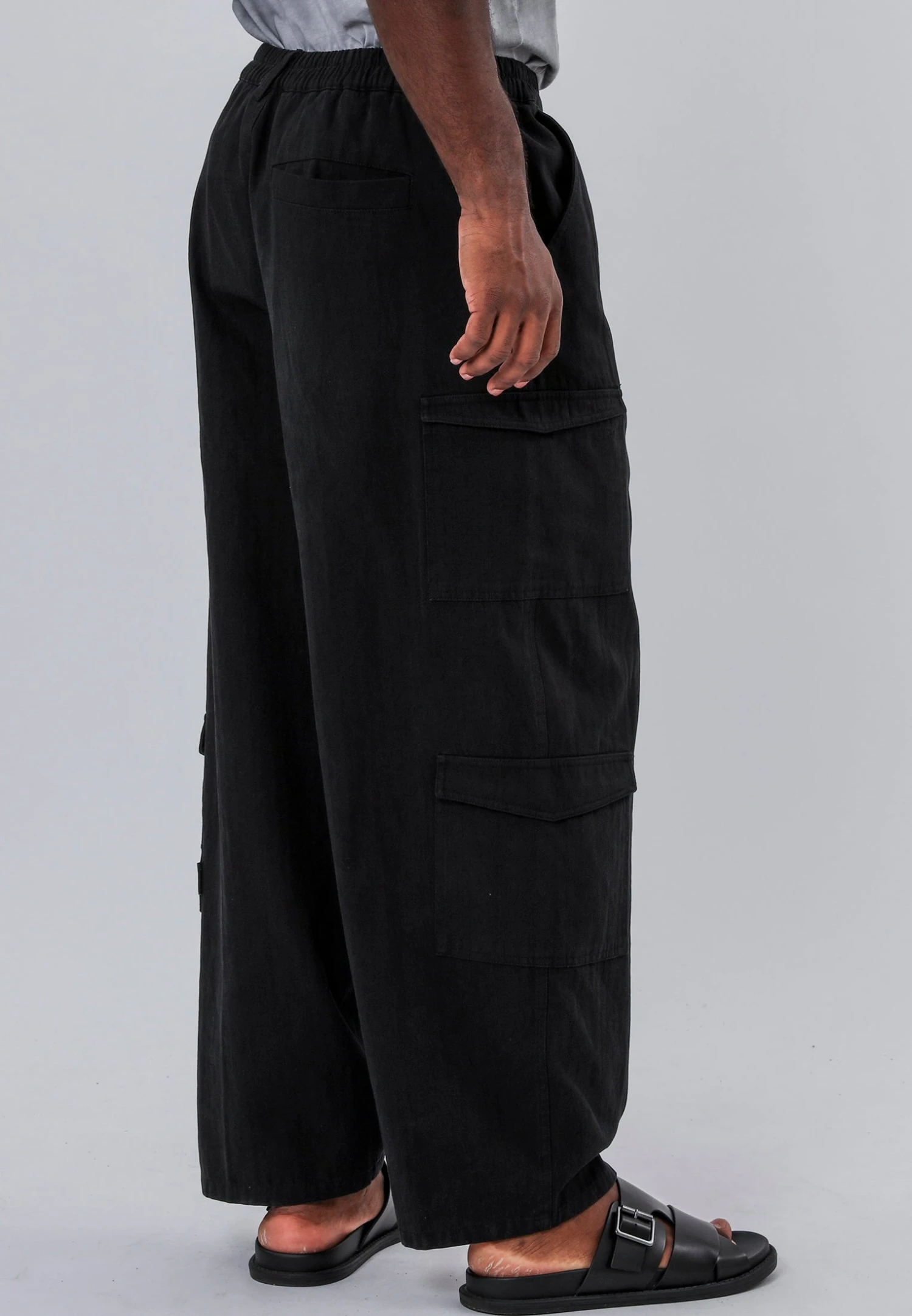 MULTI POCKET CARGO BLACK 3 MULTI POCKET CARGO BLACK - Image 3