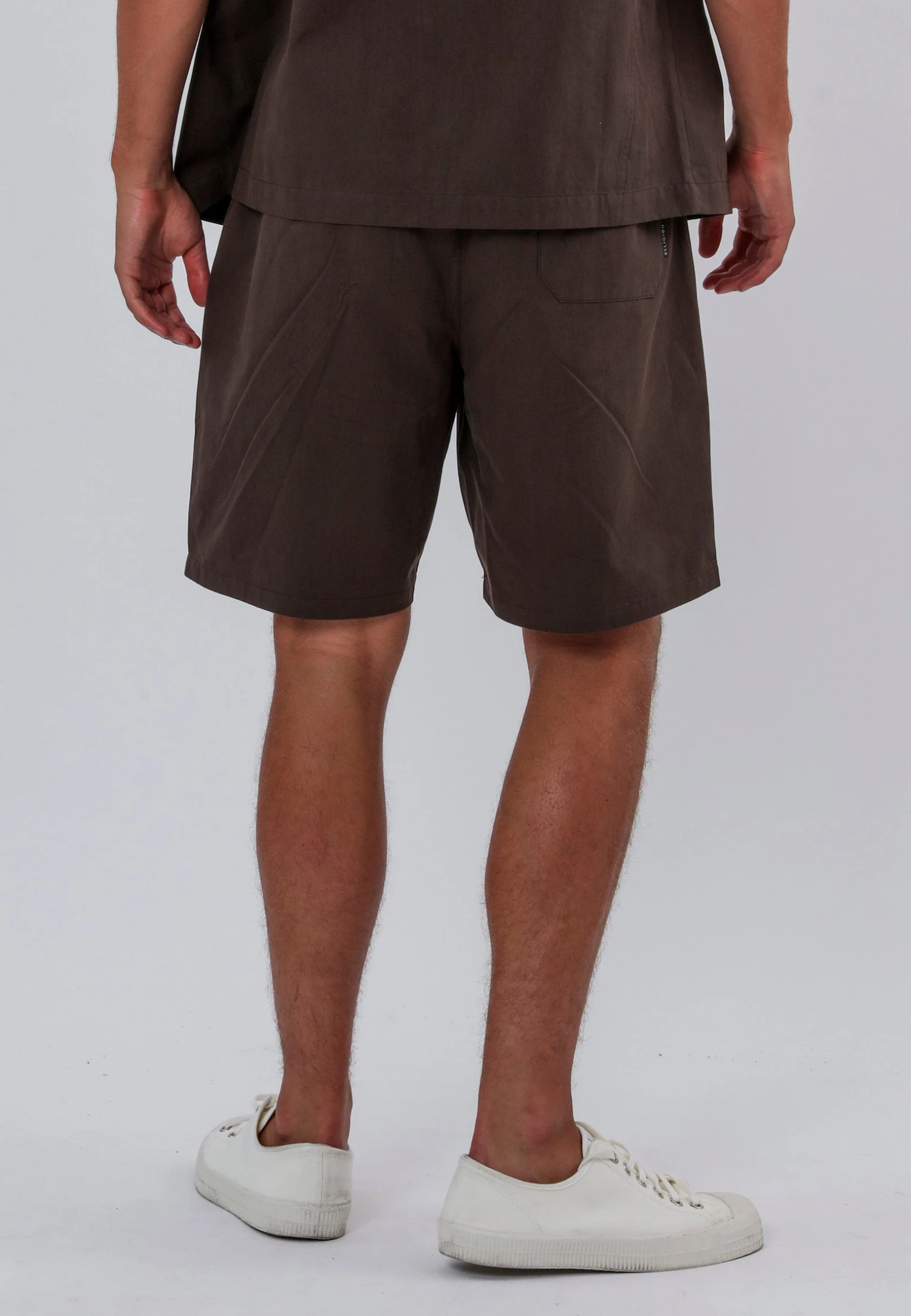 SAINT-TROPEZ PLEATED HOLIDAY SHORTS CHOCOLATE 4 SAINT-TROPEZ PLEATED HOLIDAY SHORTS CHOCOLATE - Image 4