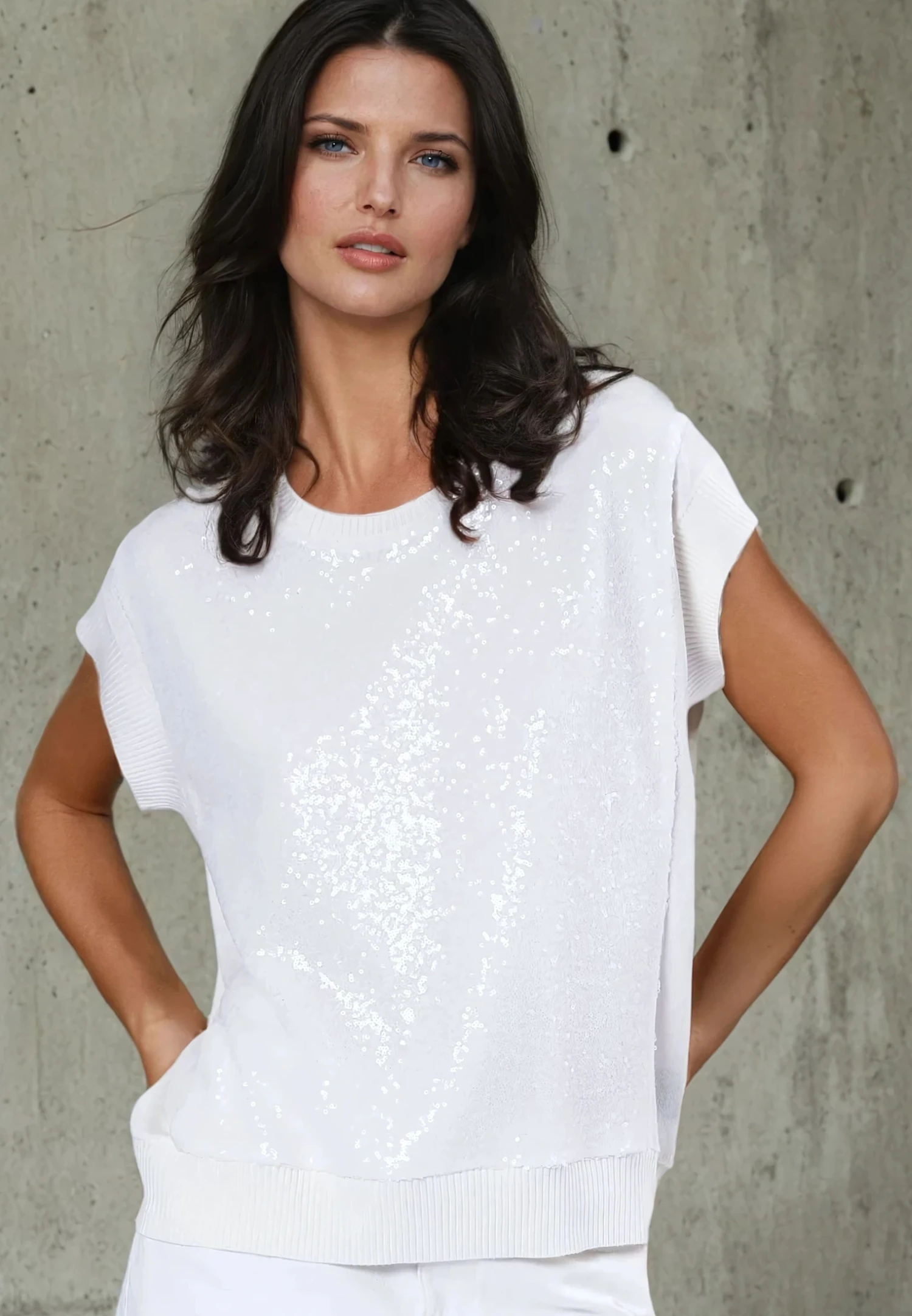 VIBRANT TOP WHITE 1 VIBRANT TOP WHITE