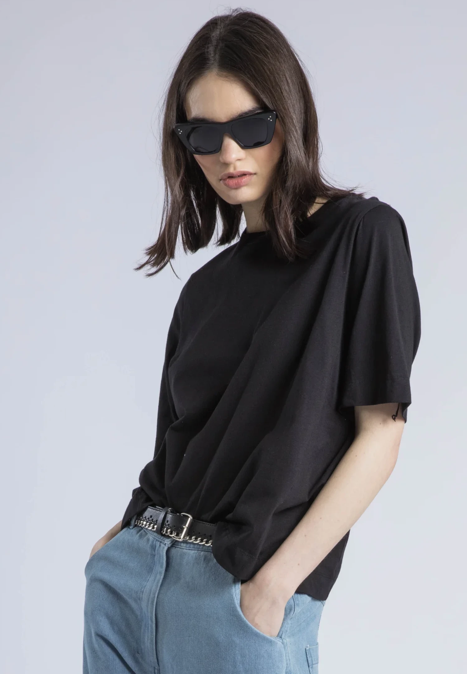 RELAXED BASIC T-SHIRT BLACK 3 RELAXED BASIC T-SHIRT BLACK - Image 3
