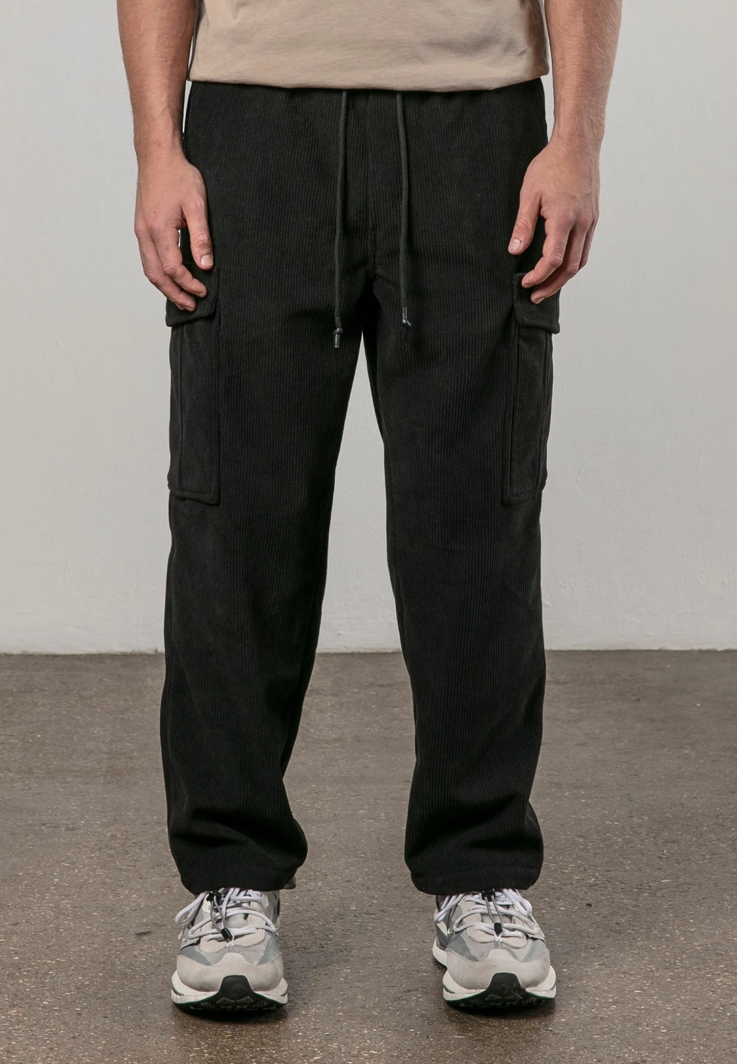 CORD LOUNGE PANTS BLACK 2 CORD LOUNGE PANTS BLACK - Image 2