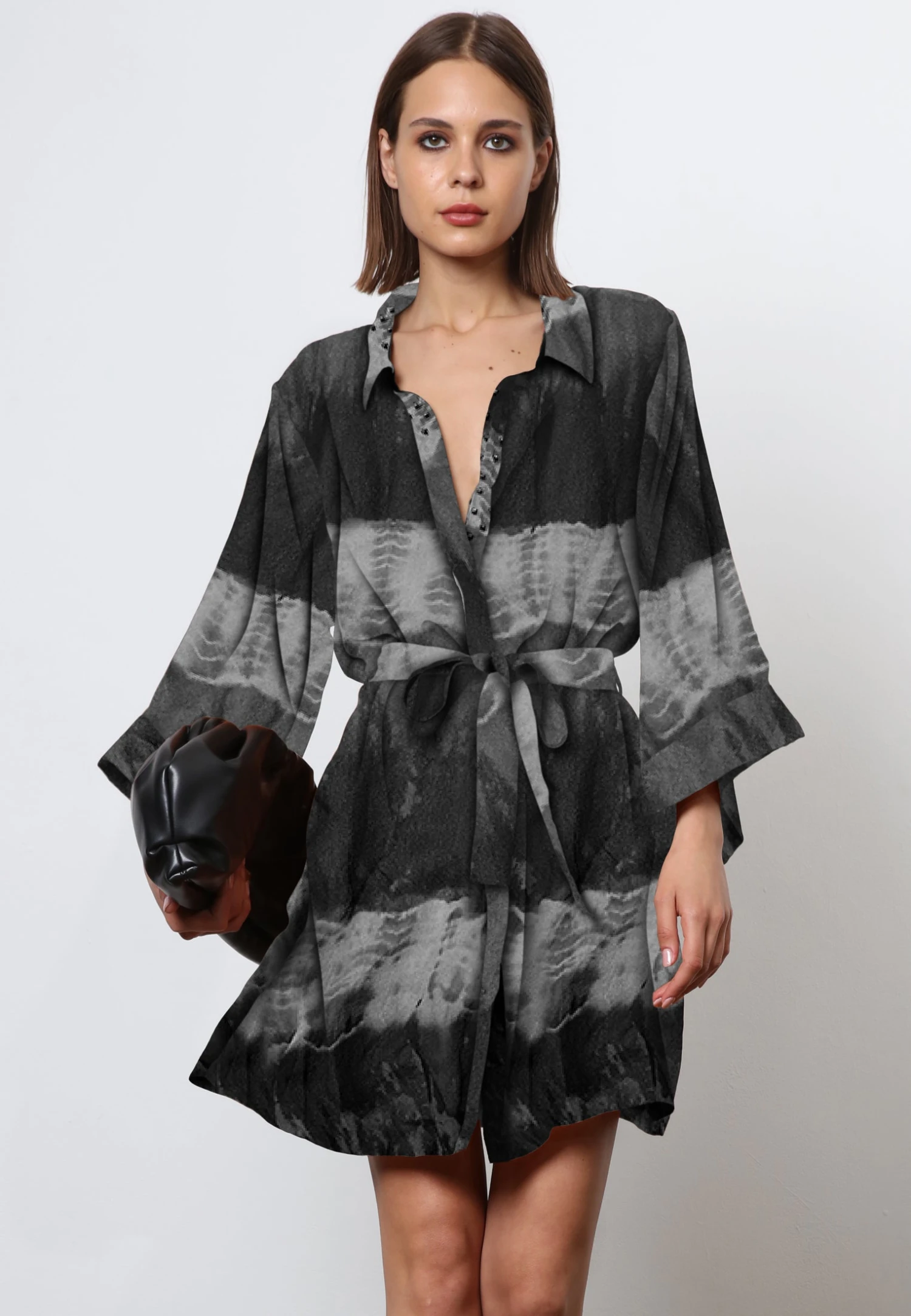 LUSTER TUNIC ELECTRA BLACK 1 LUSTER TUNIC ELECTRA BLACK