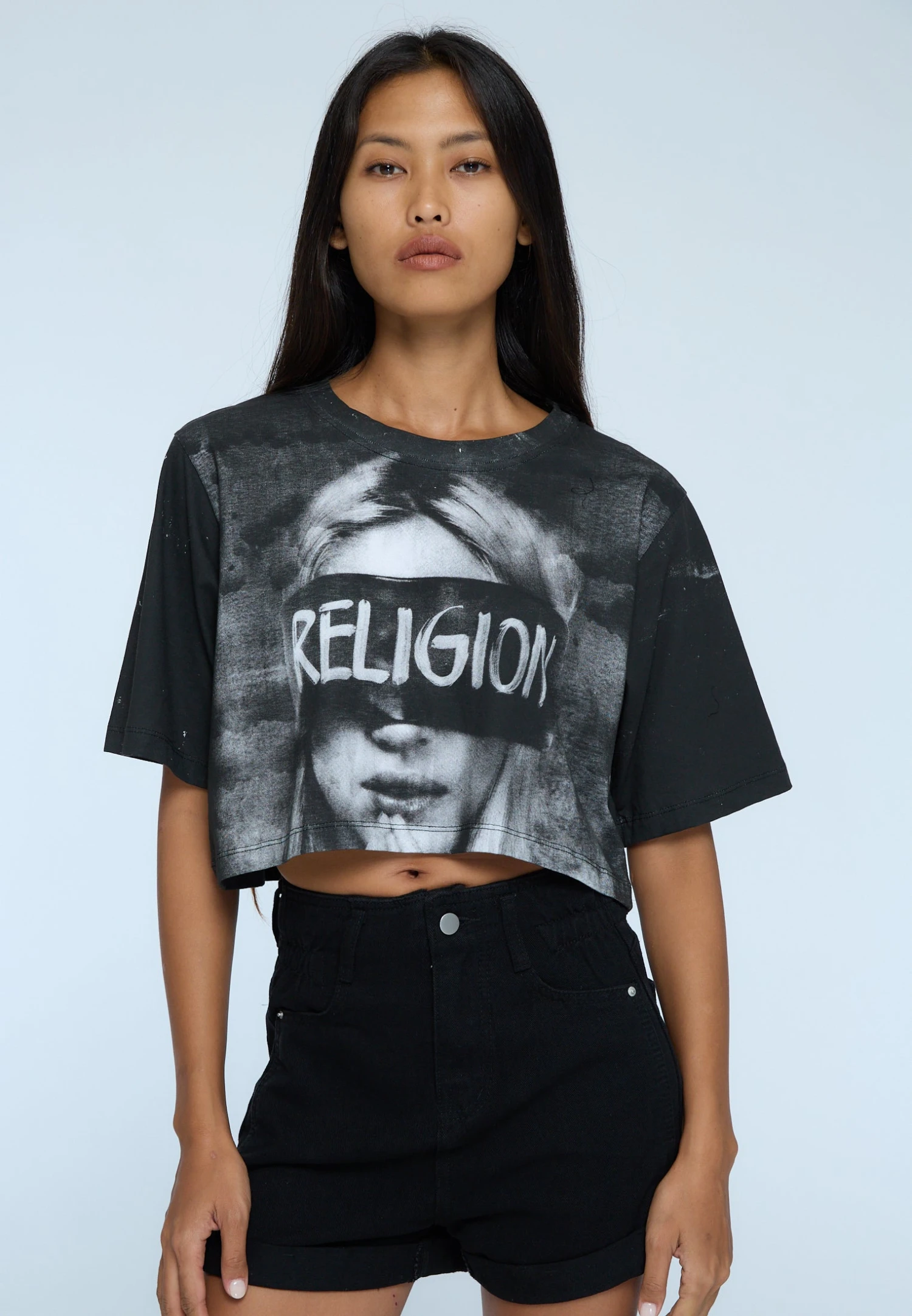 BLINDFOLD T-SHIRT BLACK 1 BLINDFOLD T-SHIRT BLACK