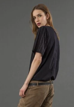 PERIDOT T-SHIRT BLACK 8 PERIDOT T-SHIRT BLACK -Religion Clothing 55BPDT05BLACK3 cd194bc1 49f9 43d4 aa1d e4ada8479d58