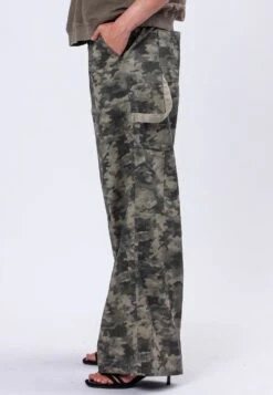 REVELATION TROUSERS CAMO 9 REVELATION TROUSERS CAMO -Religion Clothing 55HRAP86CAMO3 d106b76a 5cc9 4cc6 a3cb 0c8b35802f00