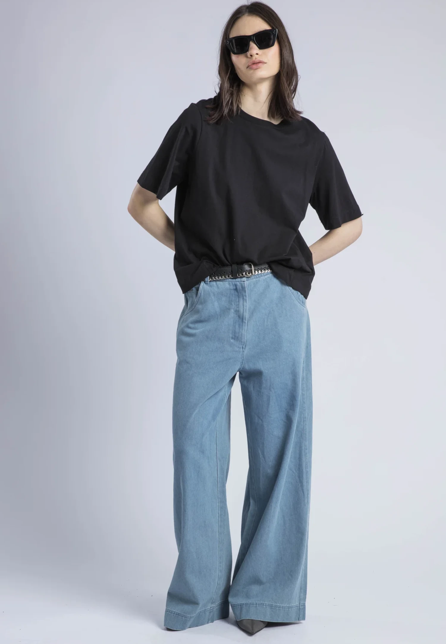 RELAXED BASIC T-SHIRT BLACK 2 RELAXED BASIC T-SHIRT BLACK - Image 2