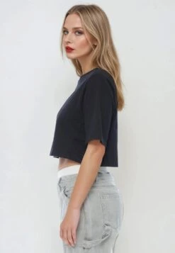 JESUS LOVES YOU CROP TOP BLACK 16 JESUS LOVES YOU CROP TOP BLACK -Religion Clothing JESUSLOVESYOU19