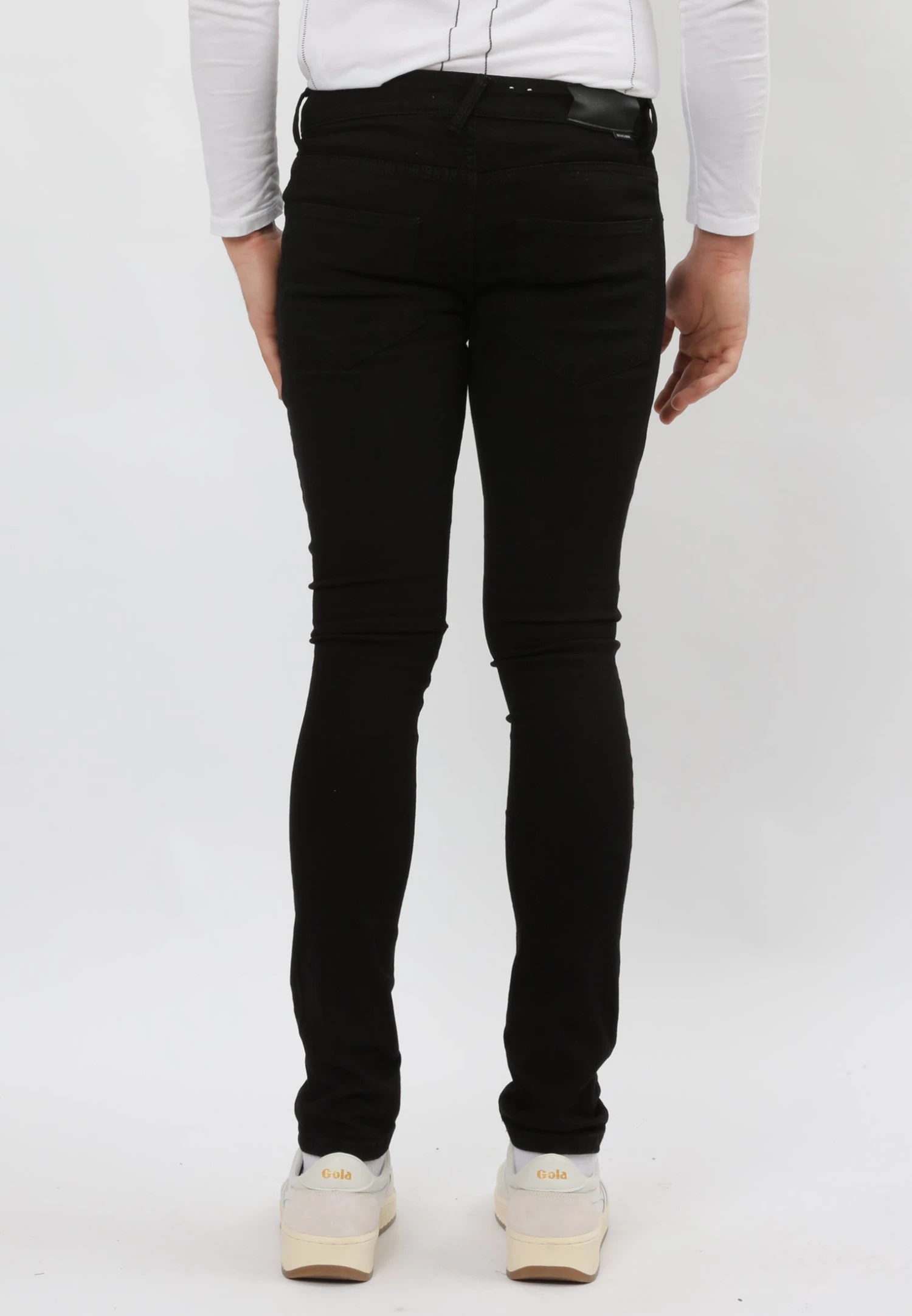 HERO JEANS TRUE BLACK 3 HERO JEANS TRUE BLACK - Image 3