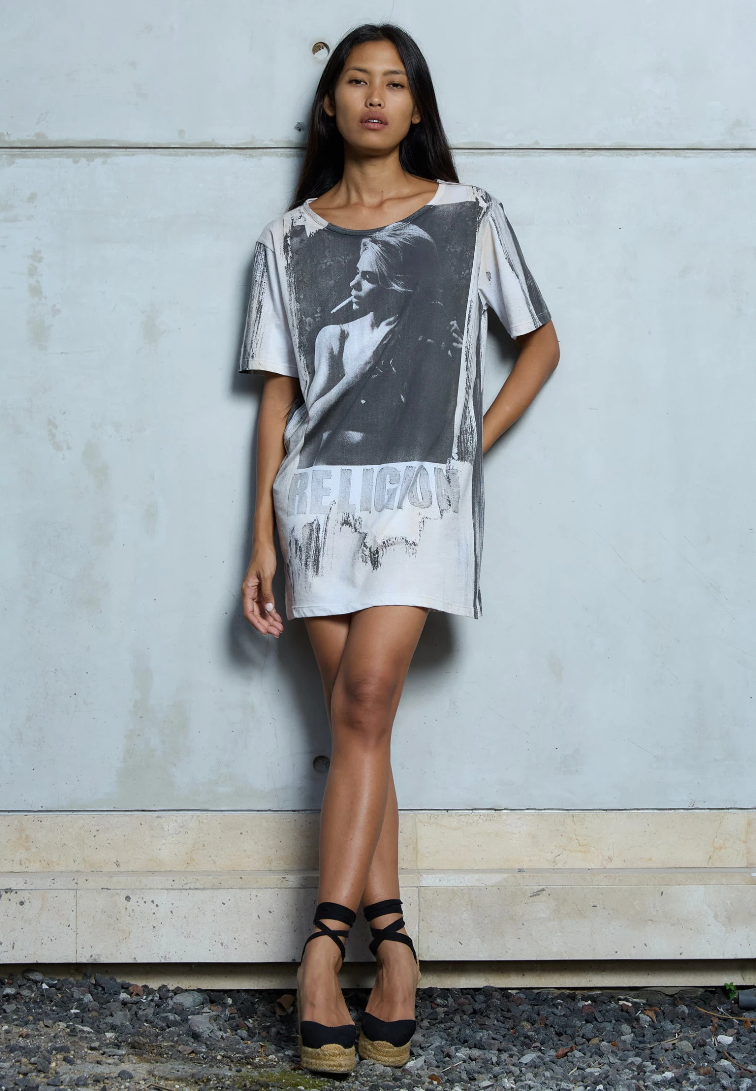 GIRL SMOKING DRESS WHITE 2 GIRL SMOKING DRESS WHITE - Image 2