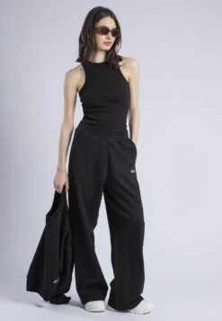 HIGH NECK VEST BLACK -Religion Clothing WCTHNL05BLACK6 882d556f 77ec 41ba ad18 441fb7c18c7d