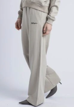 EMBROIDERY RELAXED SWEATPANTS STONE 9 EMBROIDERY RELAXED SWEATPANTS STONE -Religion Clothing WCTREP99PURECASHMERE3 e6b019d0 3c5b 4c74 814e cd86d6ae4985