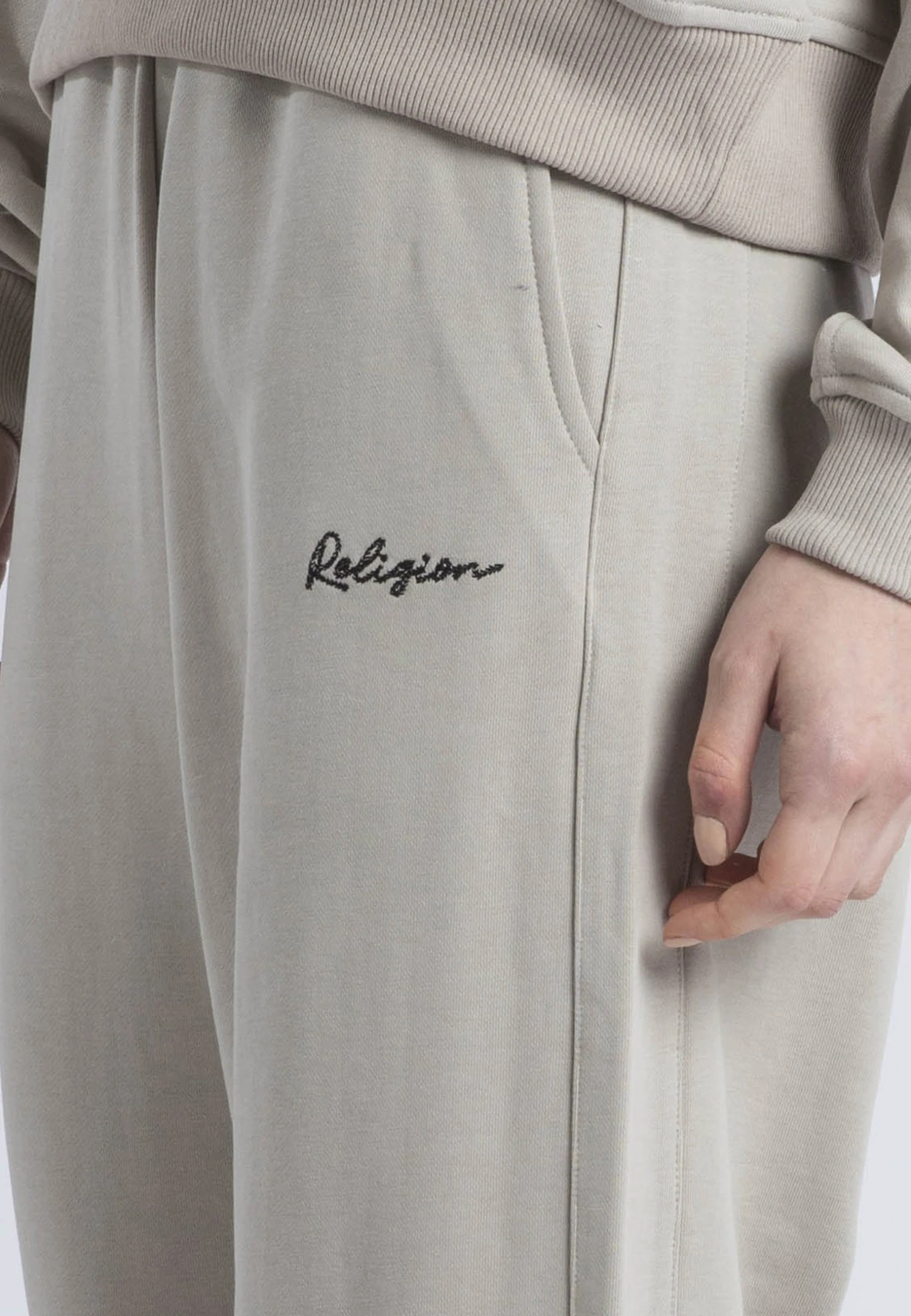 EMBROIDERY RELAXED SWEATPANTS STONE 2 EMBROIDERY RELAXED SWEATPANTS STONE - Image 2