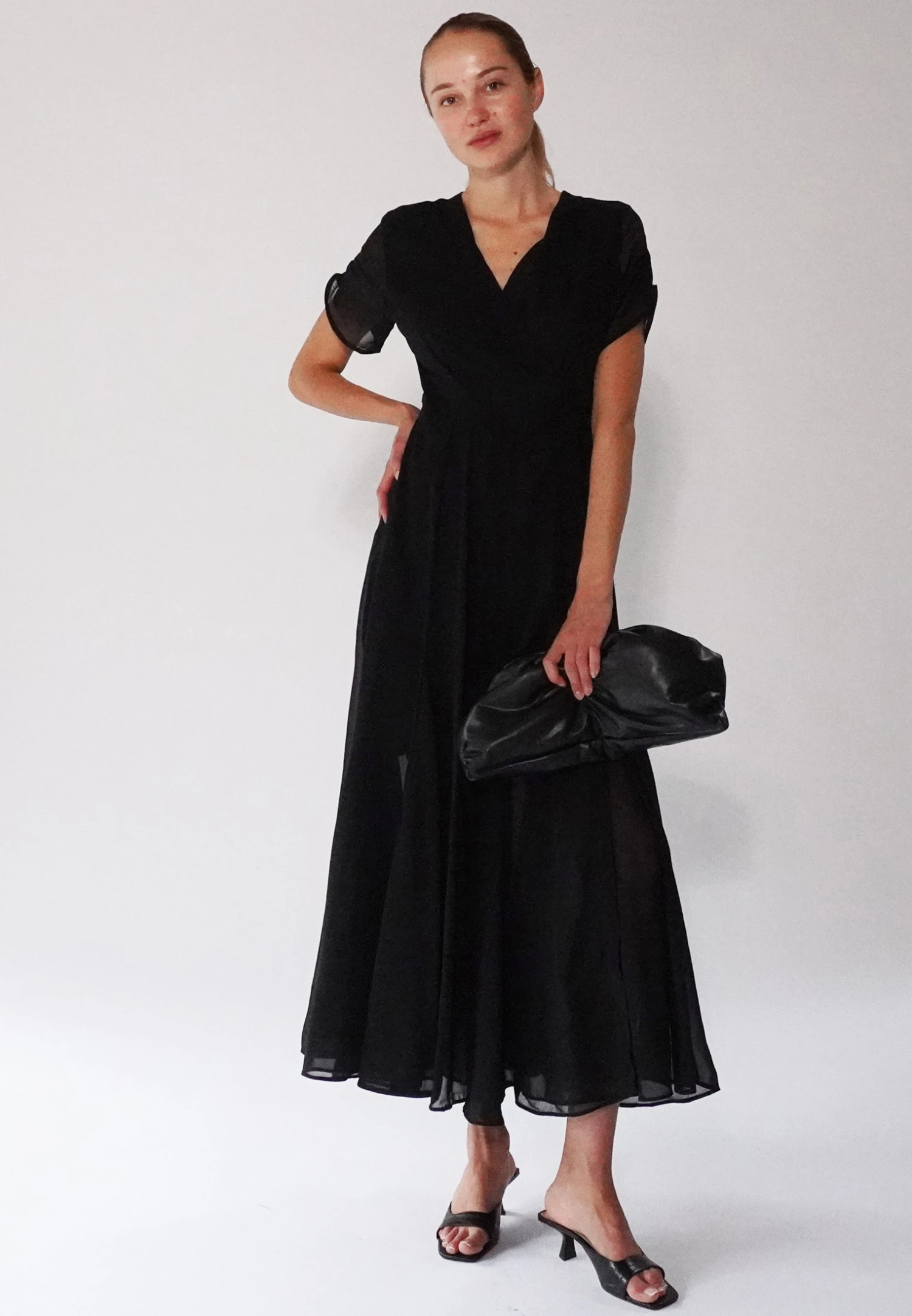 SOLSTICE MAXI DRESS BLACK 5 SOLSTICE MAXI DRESS BLACK - Image 5