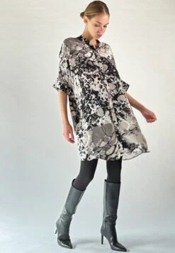 CONSTELLATION TUNIC STREAM -Religion Clothing succesiontunicstream5